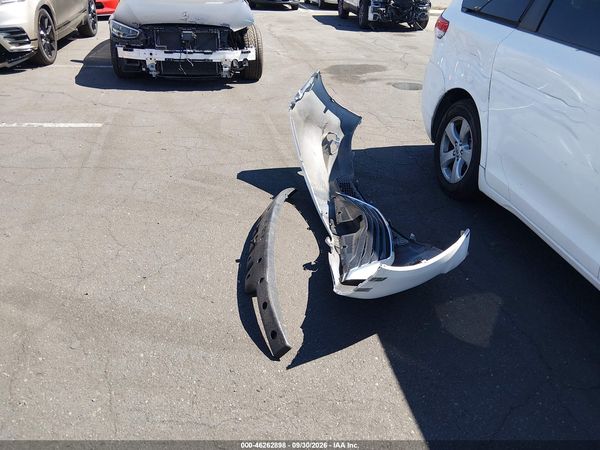 2012 TOYOTA SIENNA LE V6 8 PASSENGER — I13