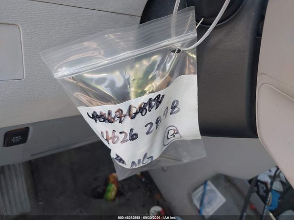 2012 TOYOTA SIENNA LE V6 8 PASSENGER — I156