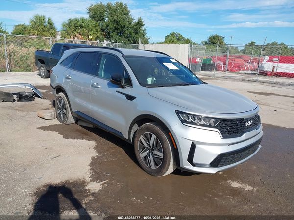 2022 KIA SORENTO S — I1