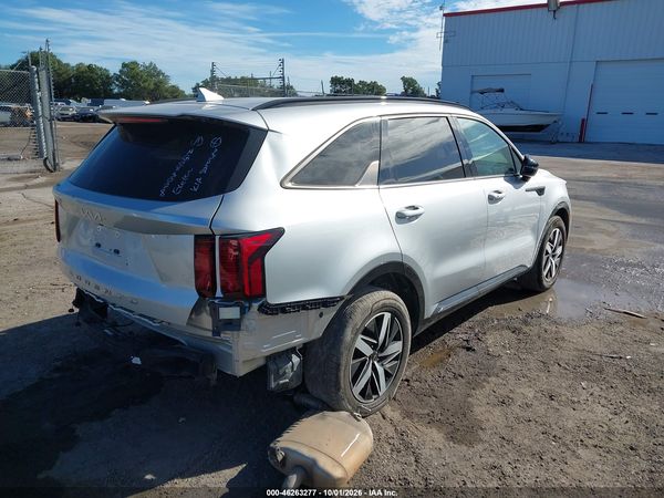 2022 KIA SORENTO S — I4