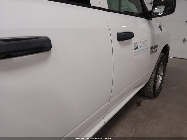 2017 RAM 1500 TRADESMAN  4X4 6'4 BOX — I73