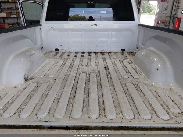2017 RAM 1500 TRADESMAN  4X4 6'4 BOX — I6