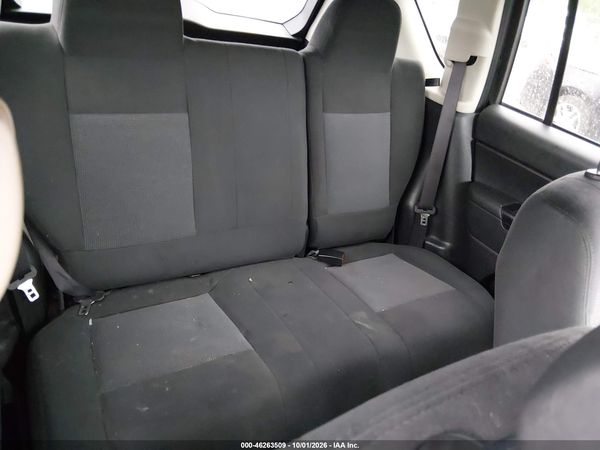 2016 JEEP COMPASS SPORT — I8