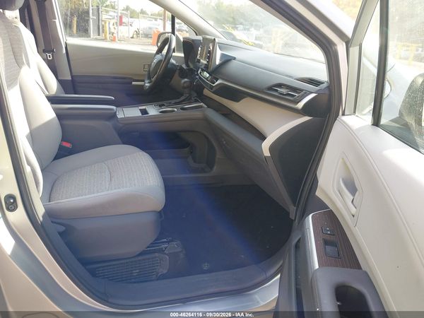 2021 TOYOTA SIENNA LE — I5