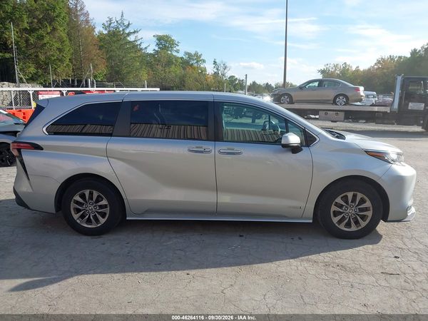 2021 TOYOTA SIENNA LE — I116