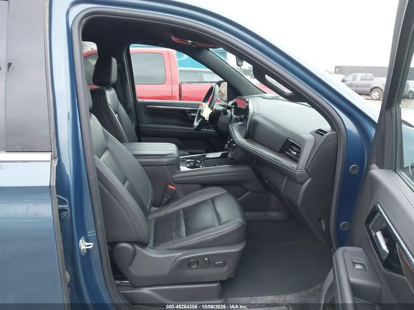 2025 CHEVROLET TAHOE 4WD LT — I5