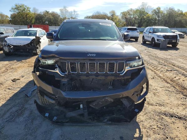 2025 JEEP GRAND CHEROKEE