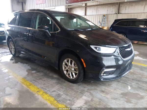 2024 CHRYSLER PACIFICA TOURING L — I1