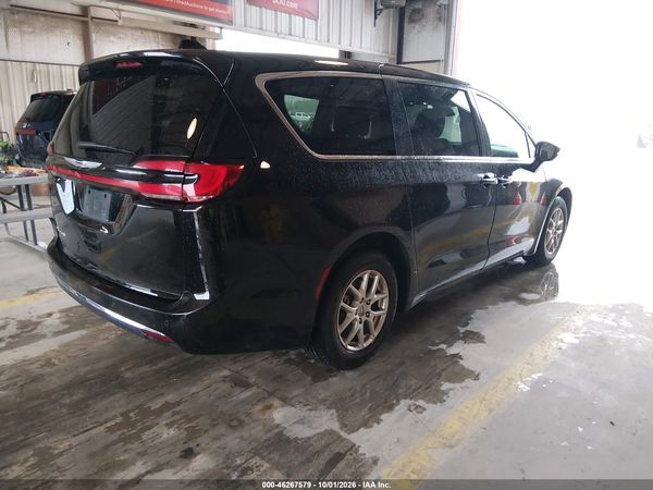 2024 CHRYSLER PACIFICA TOURING L — I4