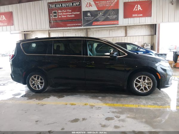 2024 CHRYSLER PACIFICA TOURING L — I116