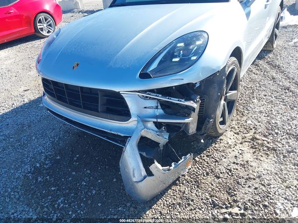 2018 PORSCHE MACAN GTS — I6