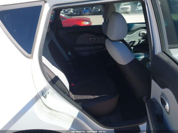2016 KIA SOUL Plus — I8