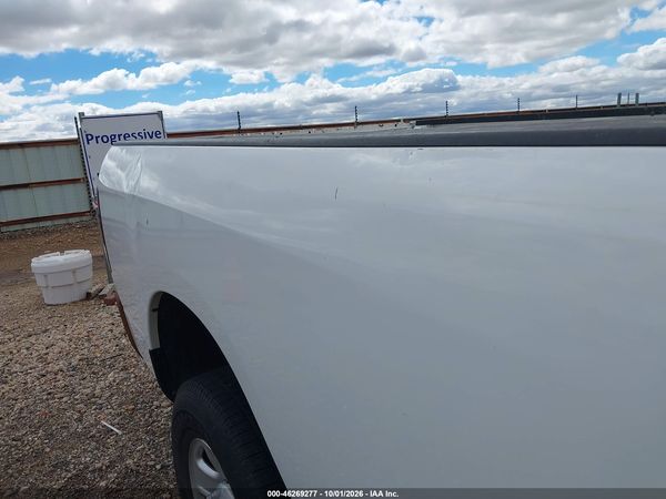 2018 RAM 3500 TRADESMAN  4X4 8' BOX — I71