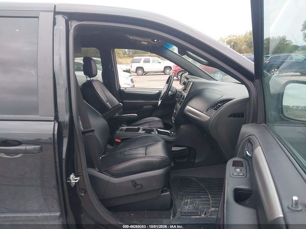 2017 DODGE GRAND CARAVAN GT — I5