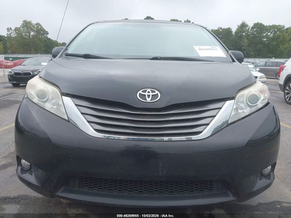 2012 TOYOTA SIENNA XLE V6 8 PASSENGER — I115