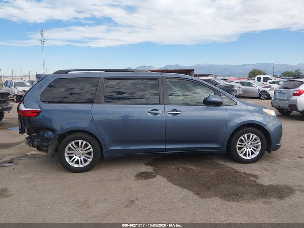 2015 TOYOTA SIENNA XLE 8 PASSENGER — I116