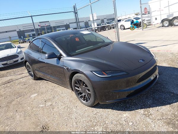 2025 TESLA MODEL 3 — I1