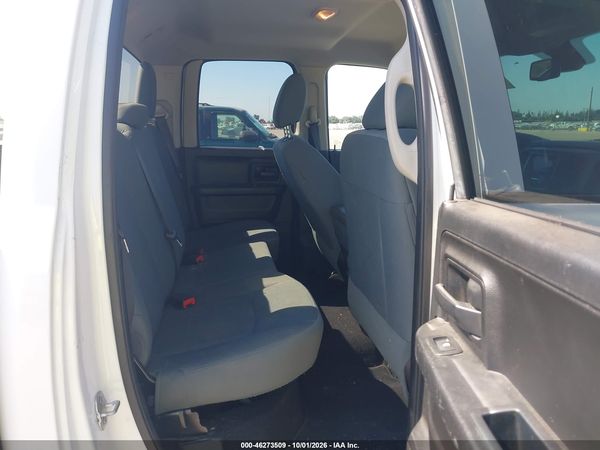 2017 RAM 1500 ST — I8