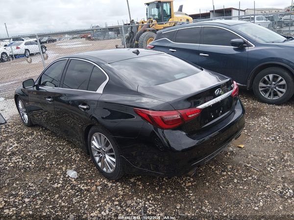 2018 INFINITI Q50 3.0T LUXE — I3