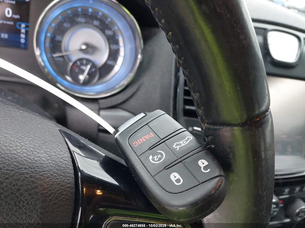 2014 CHRYSLER 300 300S — I11
