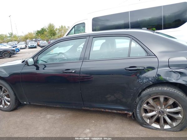 2014 CHRYSLER 300 300S — I117