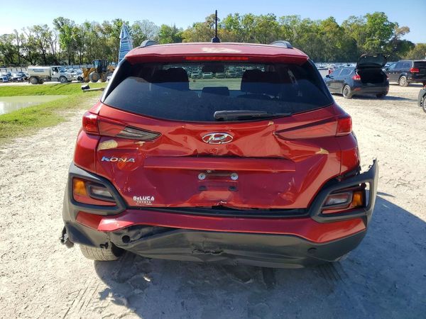 2018 HYUNDAI KONA SEL with Tech Pkg