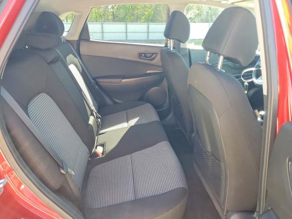 2018 HYUNDAI KONA SEL with Tech Pkg
