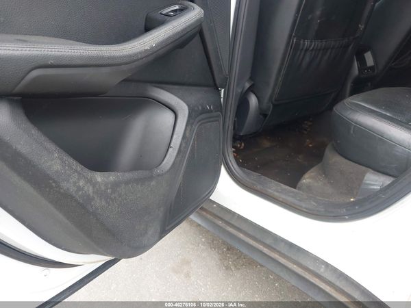 2015 PORSCHE MACAN S — I154