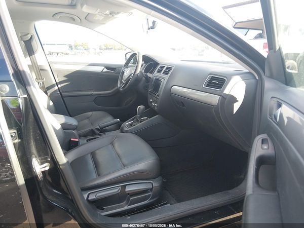 2017 VOLKSWAGEN JETTA 1.4T SE — I5