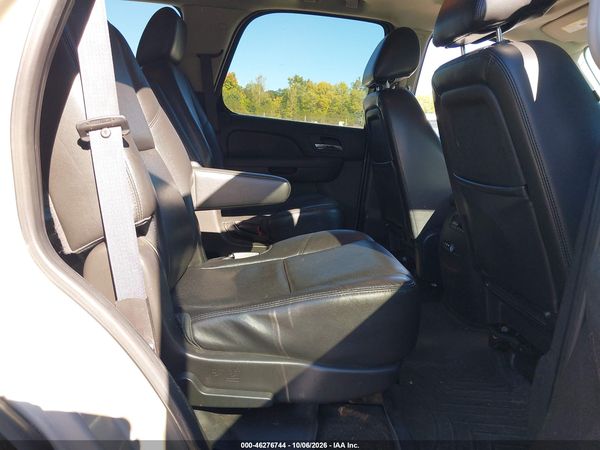 2013 CHEVROLET TAHOE LTZ — I8