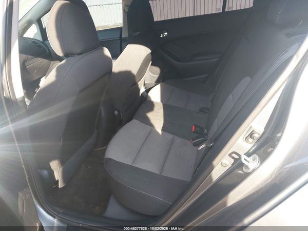 2016 KIA FORTE EX — I8