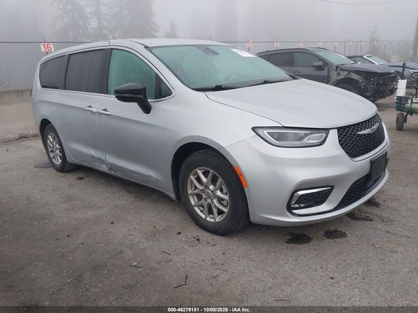 2024 CHRYSLER PACIFICA TOURING L — I1