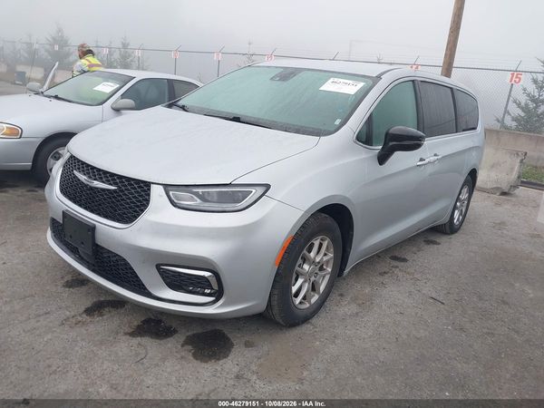 2024 CHRYSLER PACIFICA TOURING L — I2