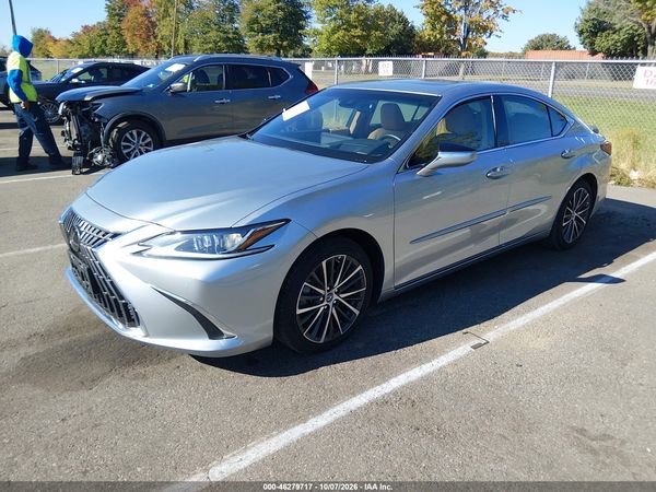 2025 LEXUS ES 350 — I2