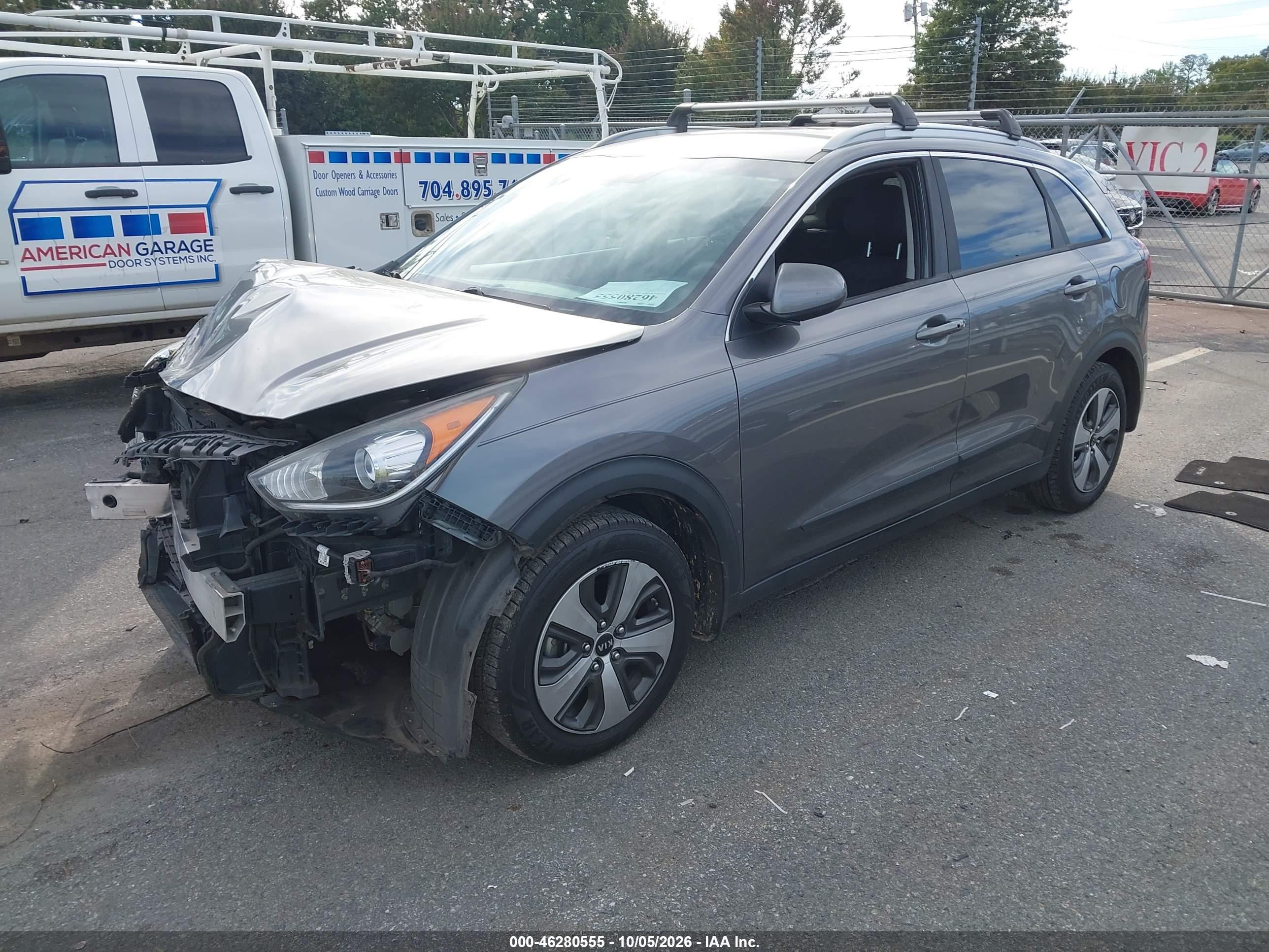 2017 KIA NIRO LX — I2