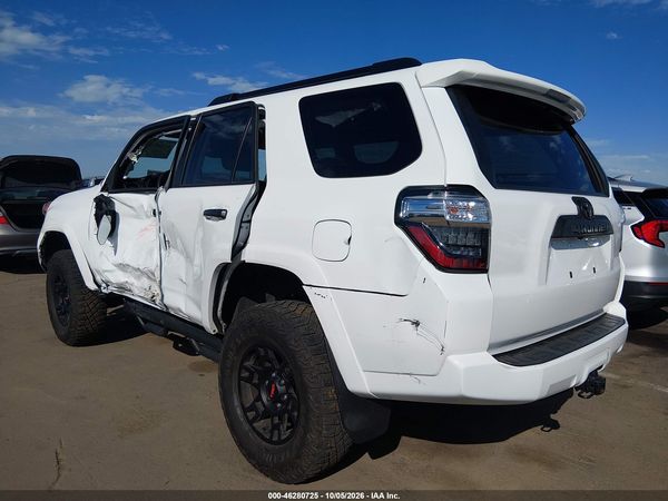 2024 TOYOTA 4RUNNER SR5 PREMIUM — I3
