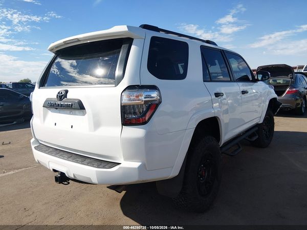 2024 TOYOTA 4RUNNER SR5 PREMIUM — I4