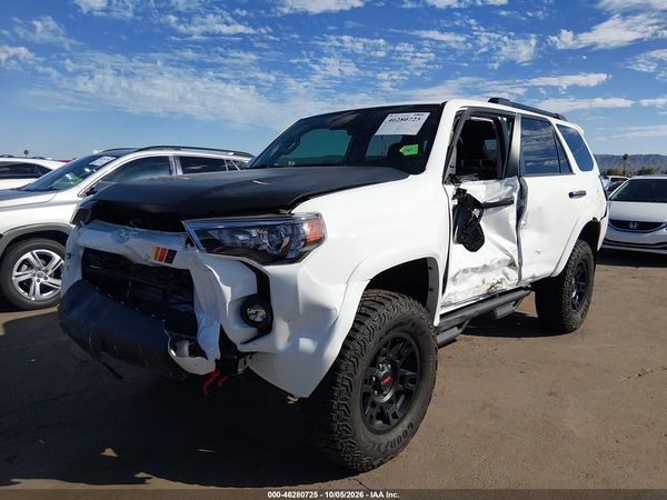2024 TOYOTA 4RUNNER SR5 PREMIUM — I6