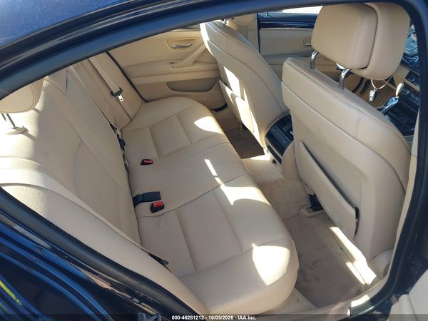 2013 BMW 528I XDRIVE — I8