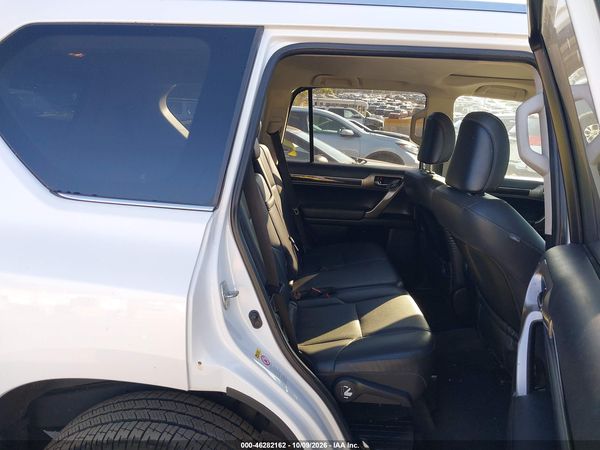 2017 LEXUS GX 460 — I8