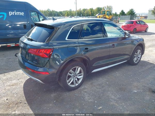 2020 AUDI Q5 quattro Premium — I4