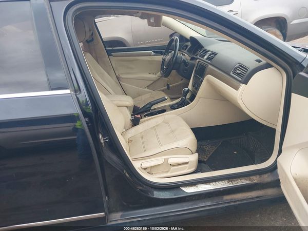 2017 VOLKSWAGEN PASSAT 1.8T SE — I5