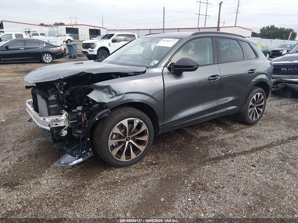 2026 AUDI Q3 — I2