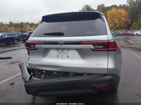 2025 TOYOTA GRAND HIGHLANDER HYBRID XLE — I119