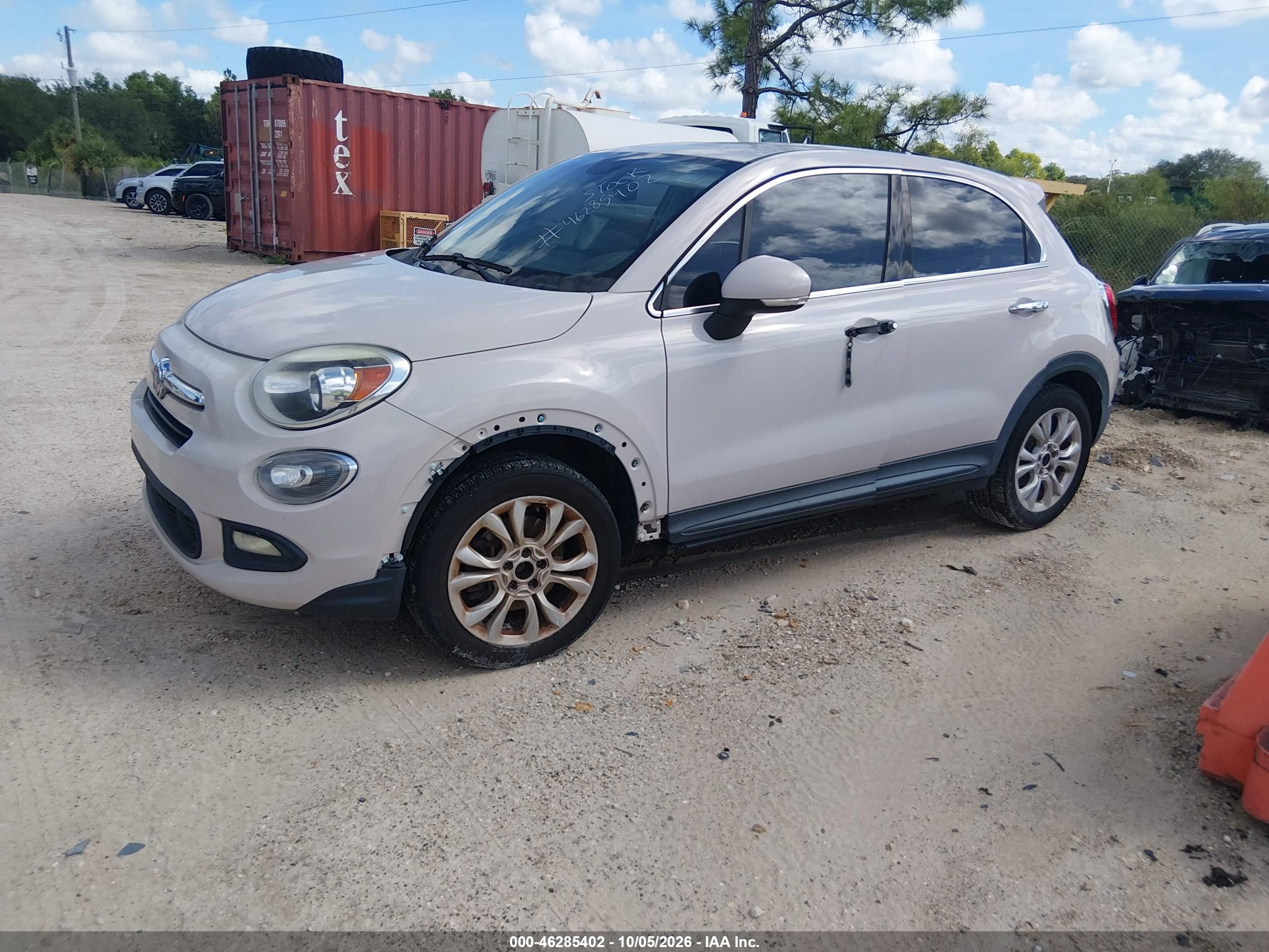 2016 FIAT 500X LOUNGE — I2