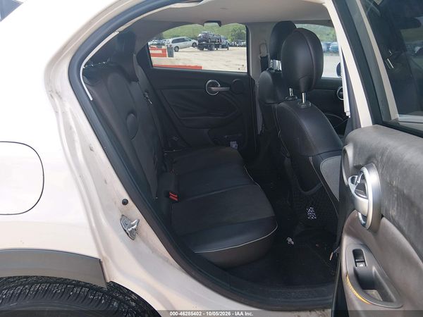 2016 FIAT 500X LOUNGE — I8