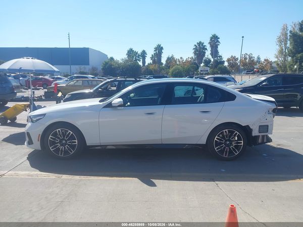 2027 BMW 530I XDRIVE — I117