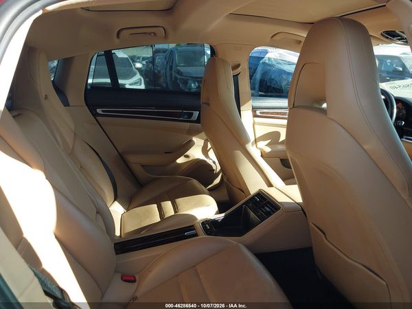 2018 PORSCHE PANAMERA 4S — I8