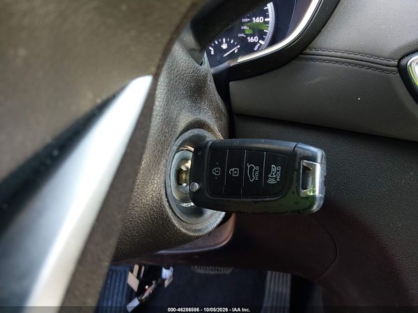 2019 HYUNDAI SANTA FE SE — I11