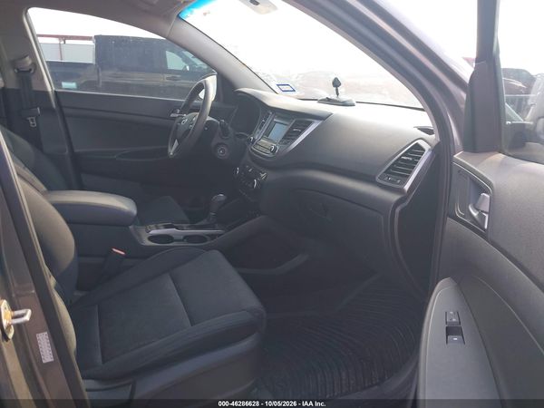 2016 HYUNDAI TUCSON SE — I5